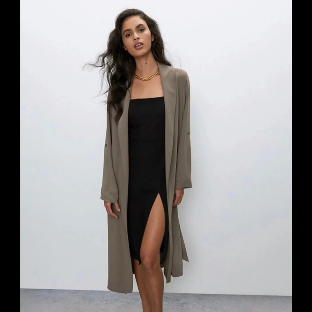 Aritzia Babaton Kahlo Robe Long